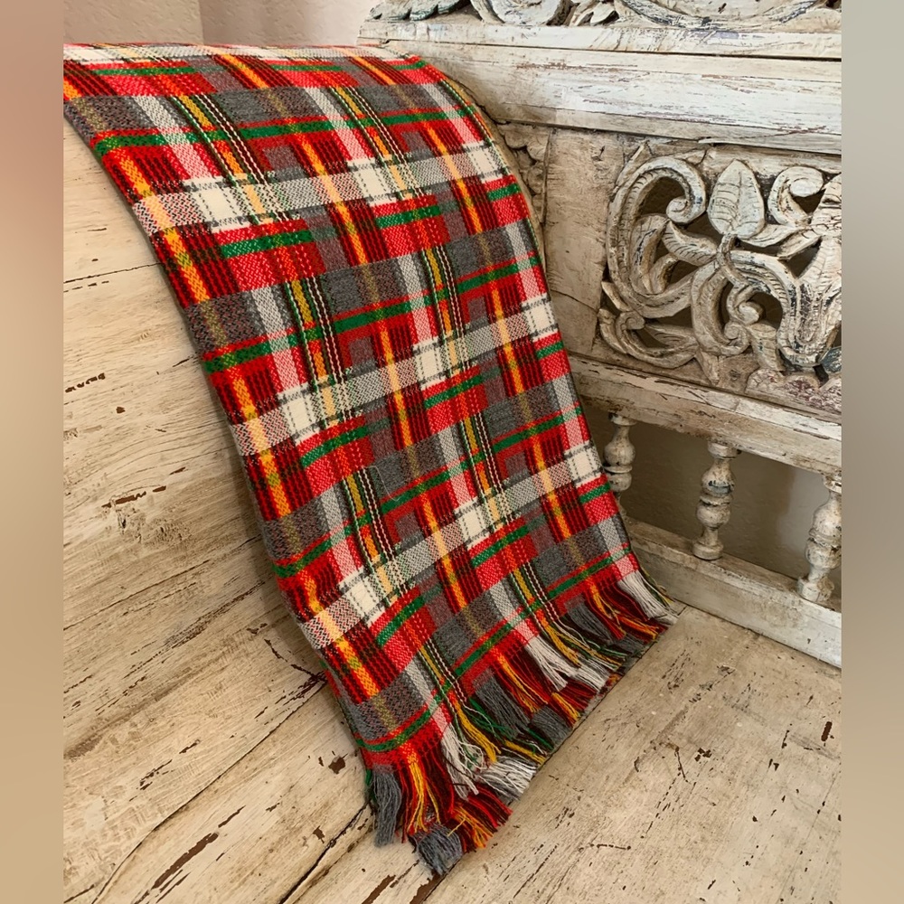 Tartan Plaid Christmas Throw Blanket Fringe 52x60 | Holiday Home Decor Like New